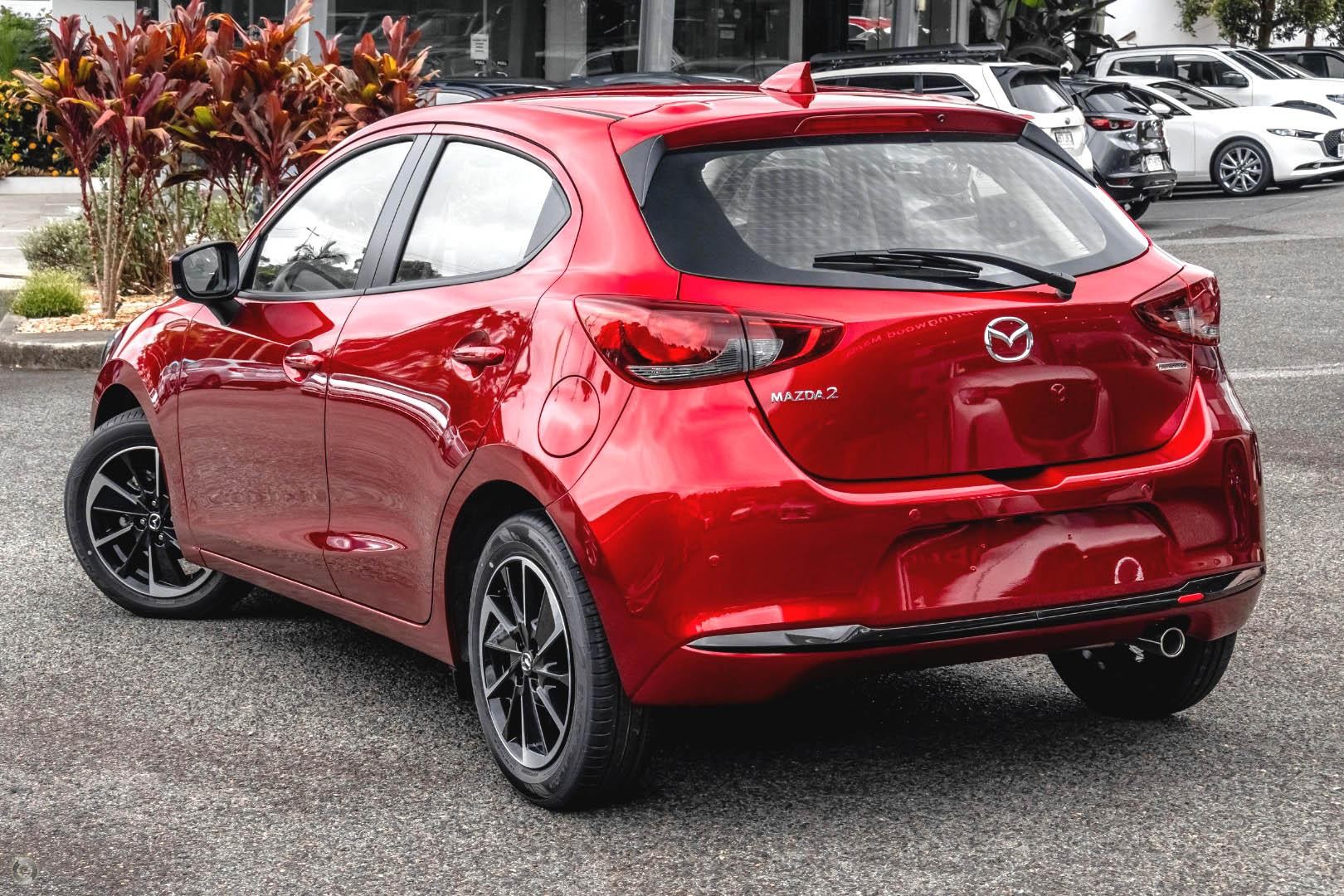 Mazda 2 image 4