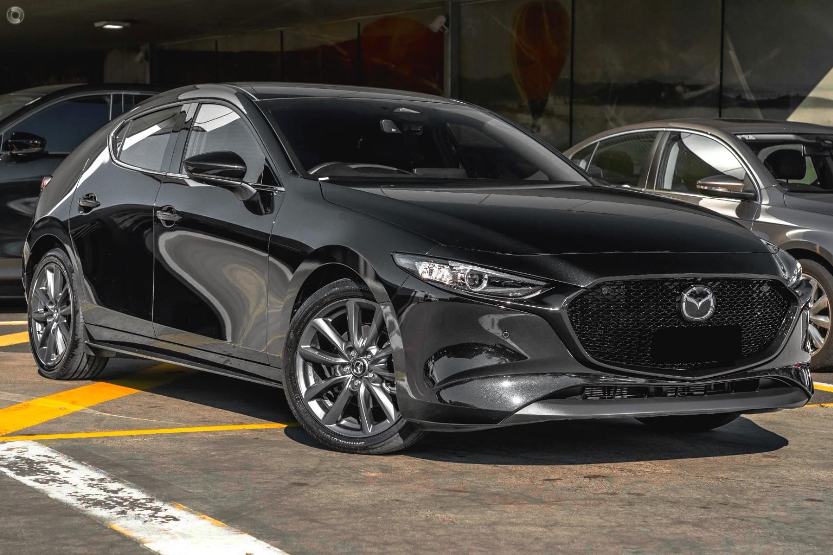 Mazda 3 image 1