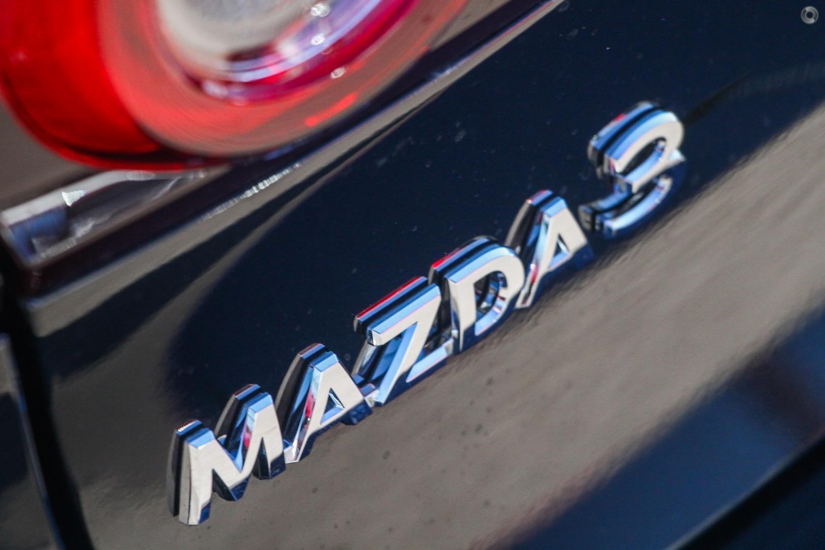 Mazda 3 image 4