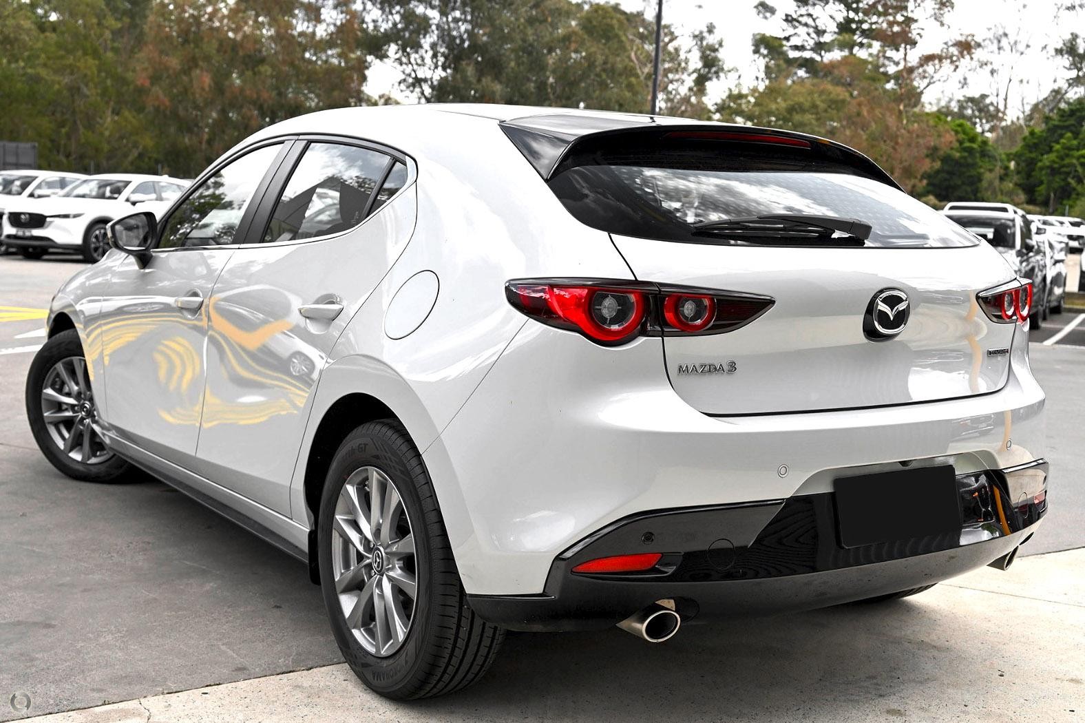 Mazda 3 image 4