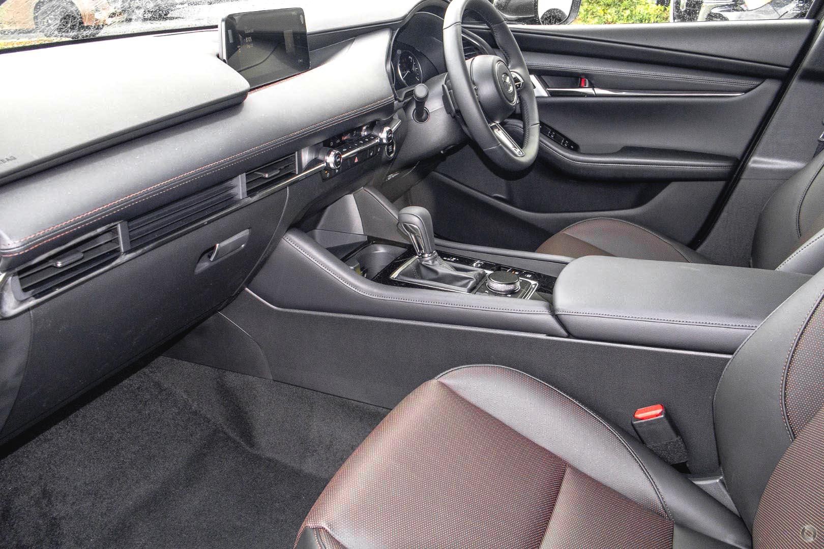Mazda 3 image 4