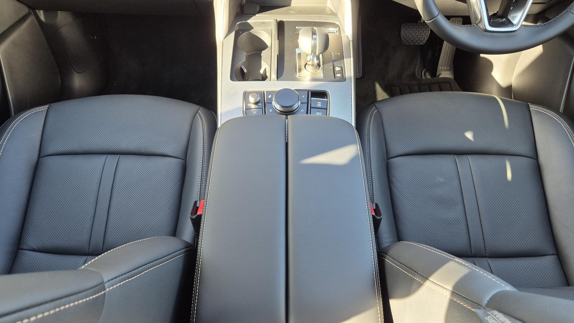 Mazda Cx-60 image 4