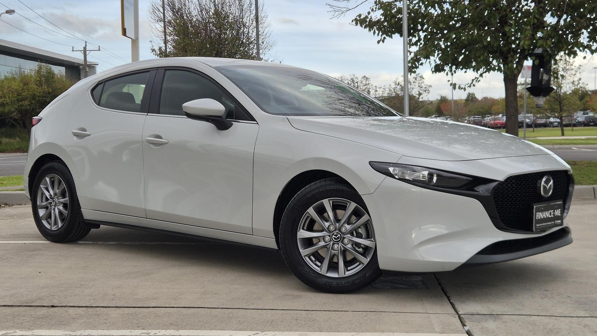 Mazda 3 image 1