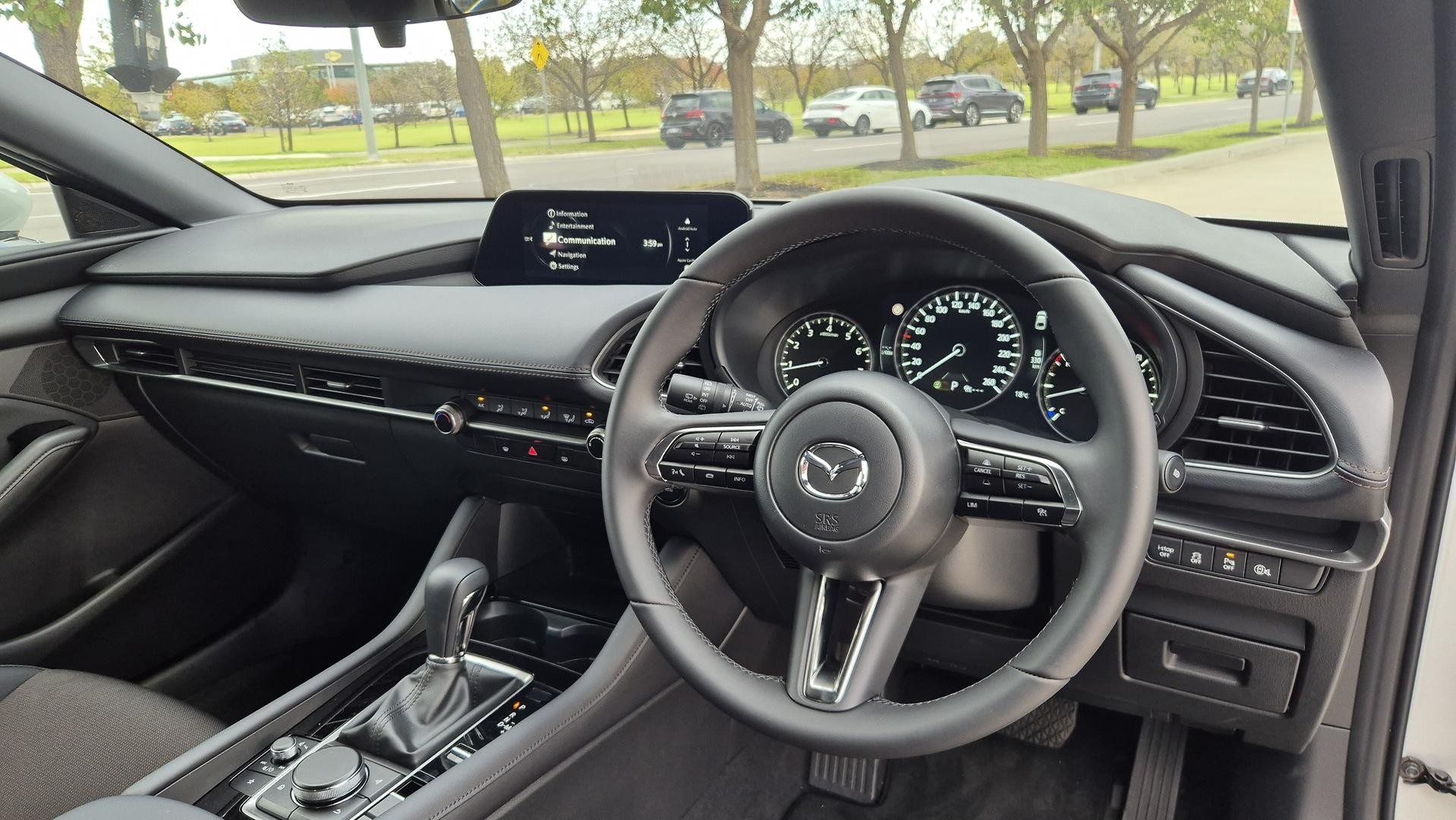 Mazda 3 image 2