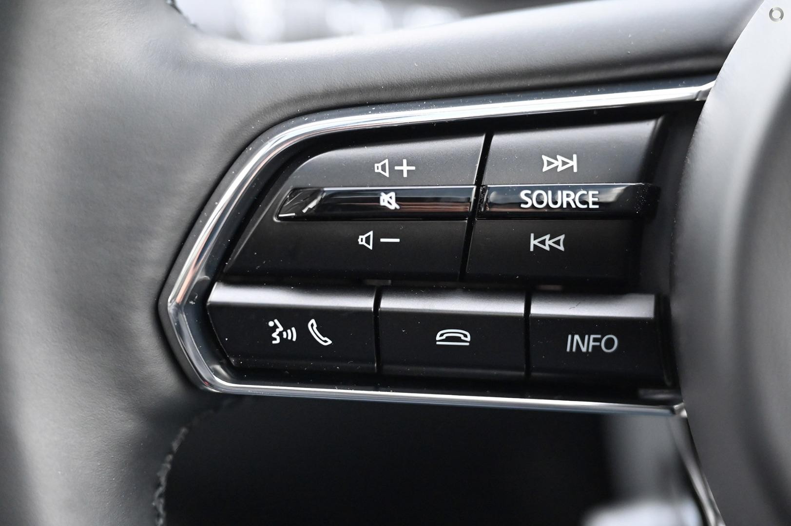 Mazda Cx-60 image 3