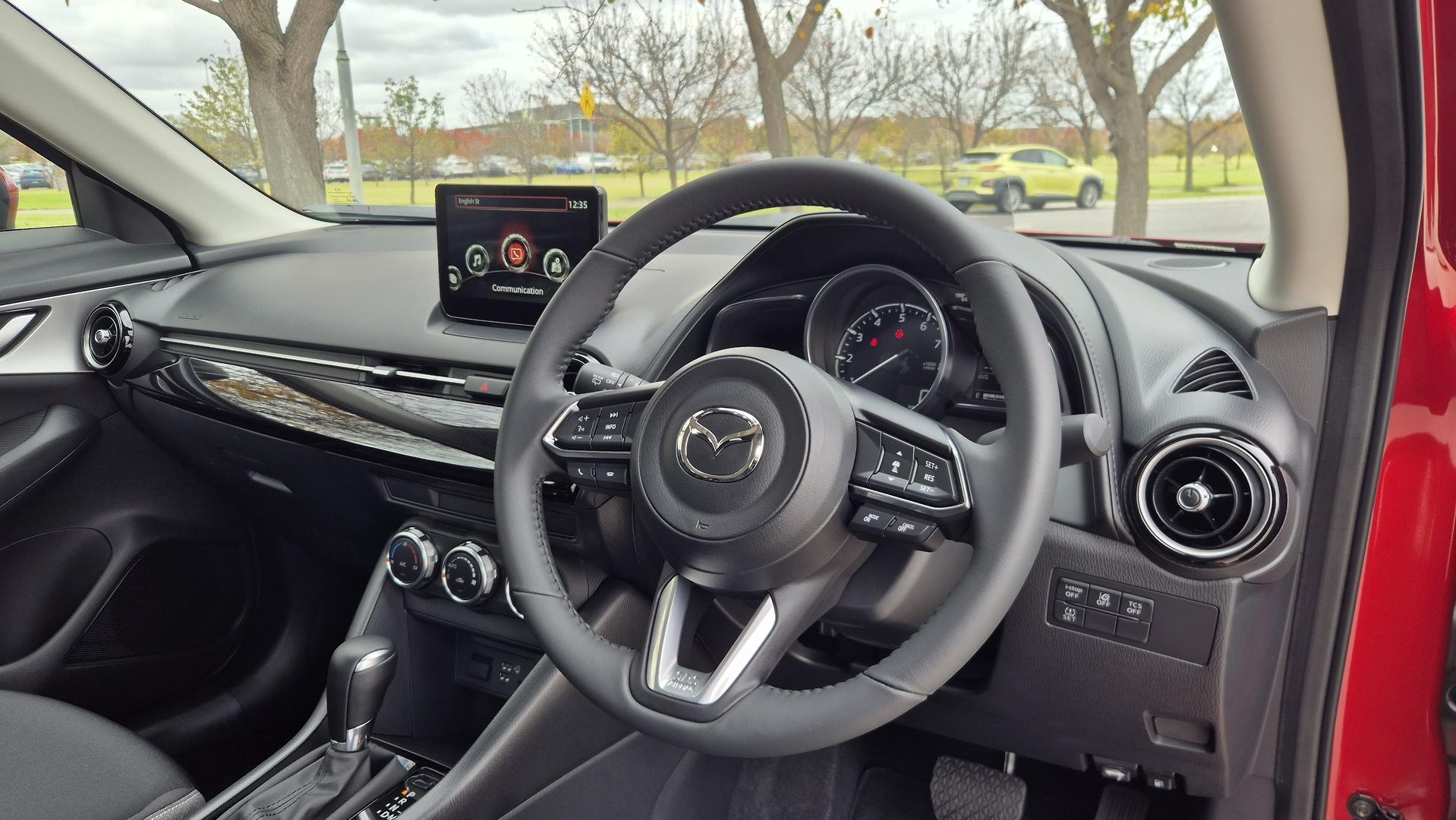 Mazda Cx-3 image 2