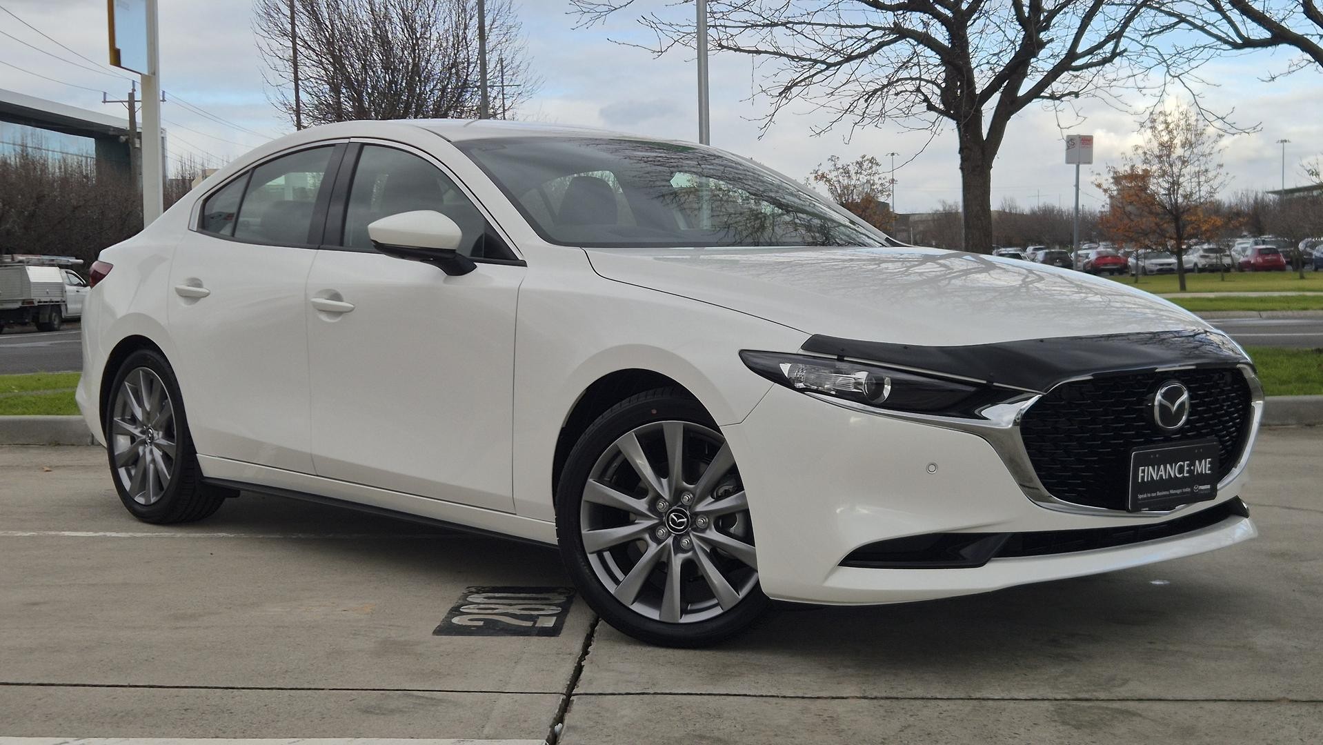 Mazda 3 image 1