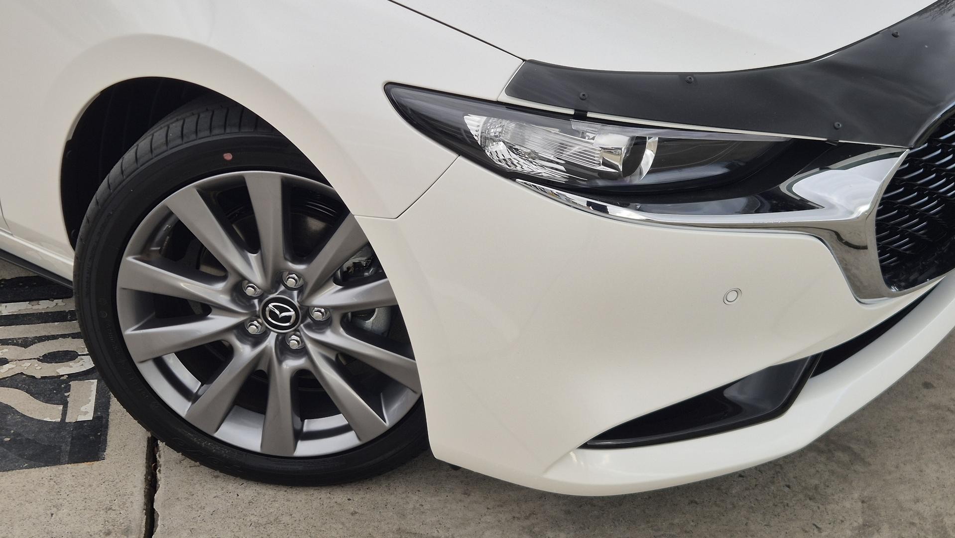 Mazda 3 image 4