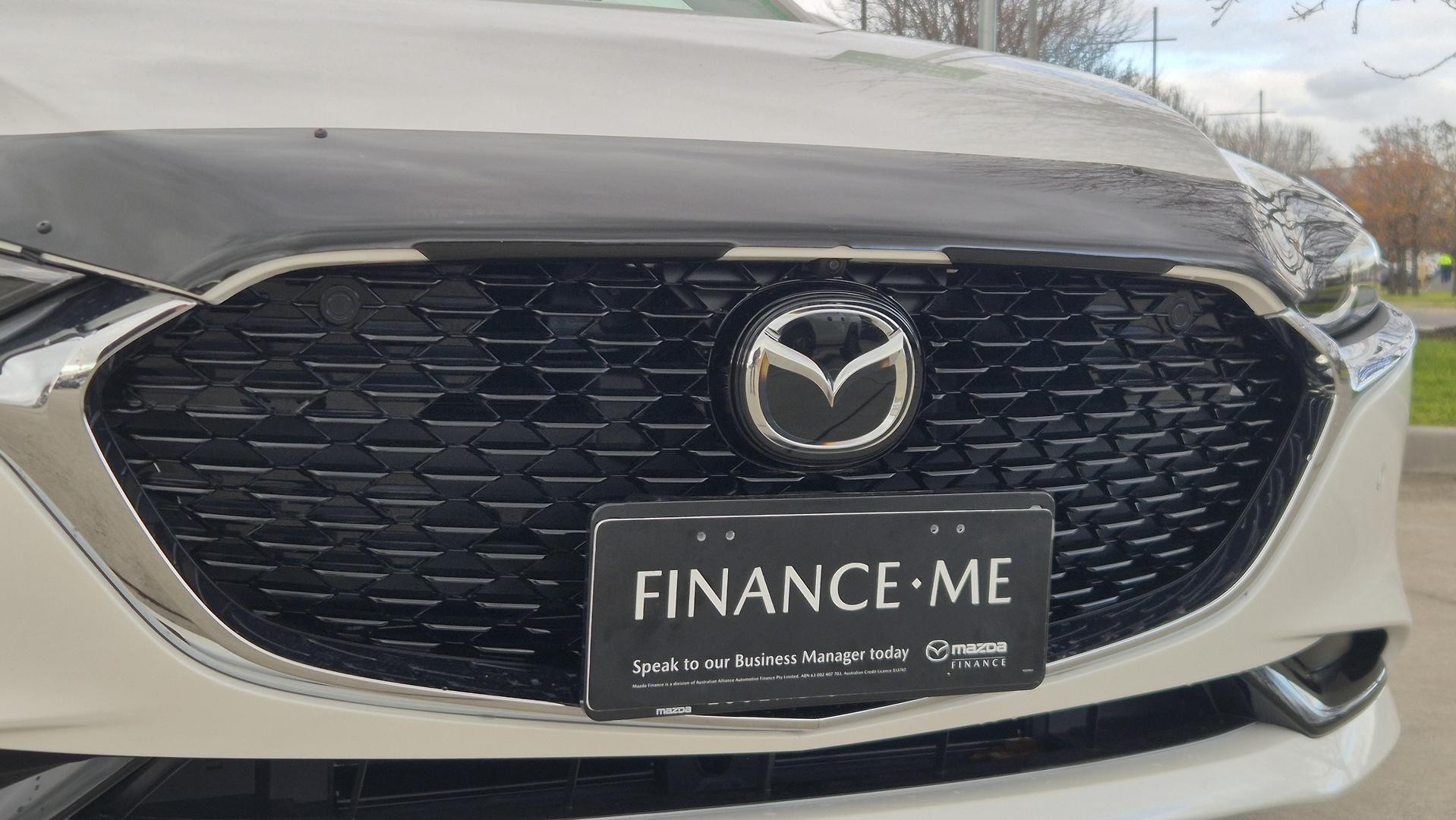 Mazda 3 image 3