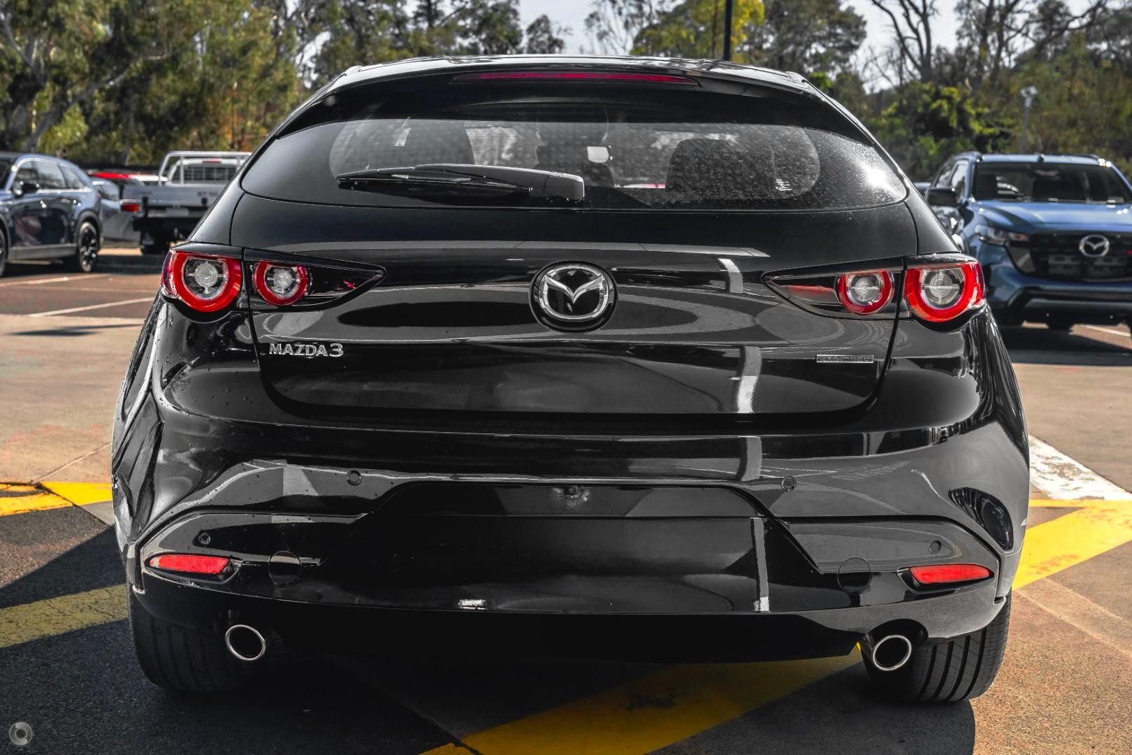 Mazda 3 image 3