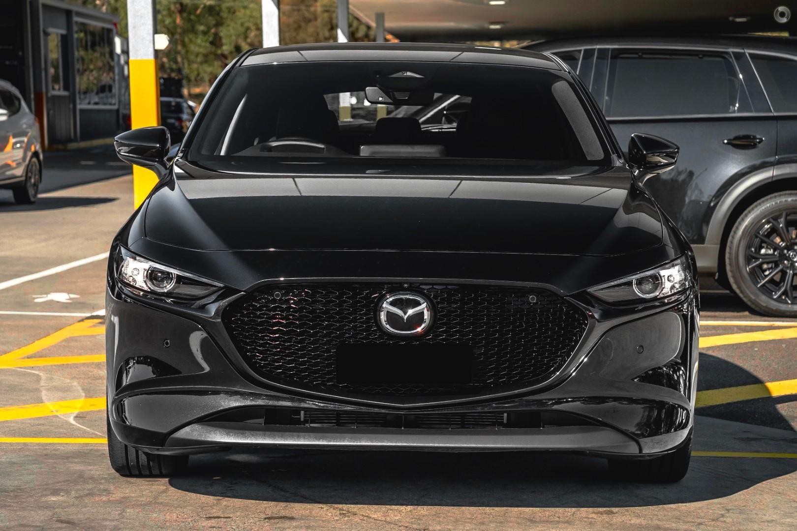 Mazda 3 image 2