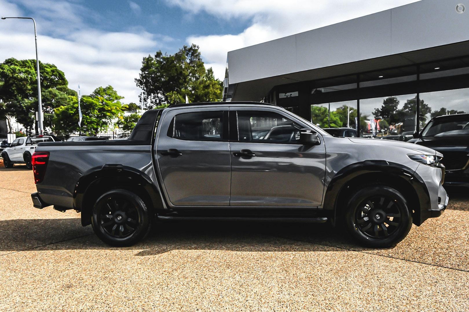 Mazda Bt-50 image 3