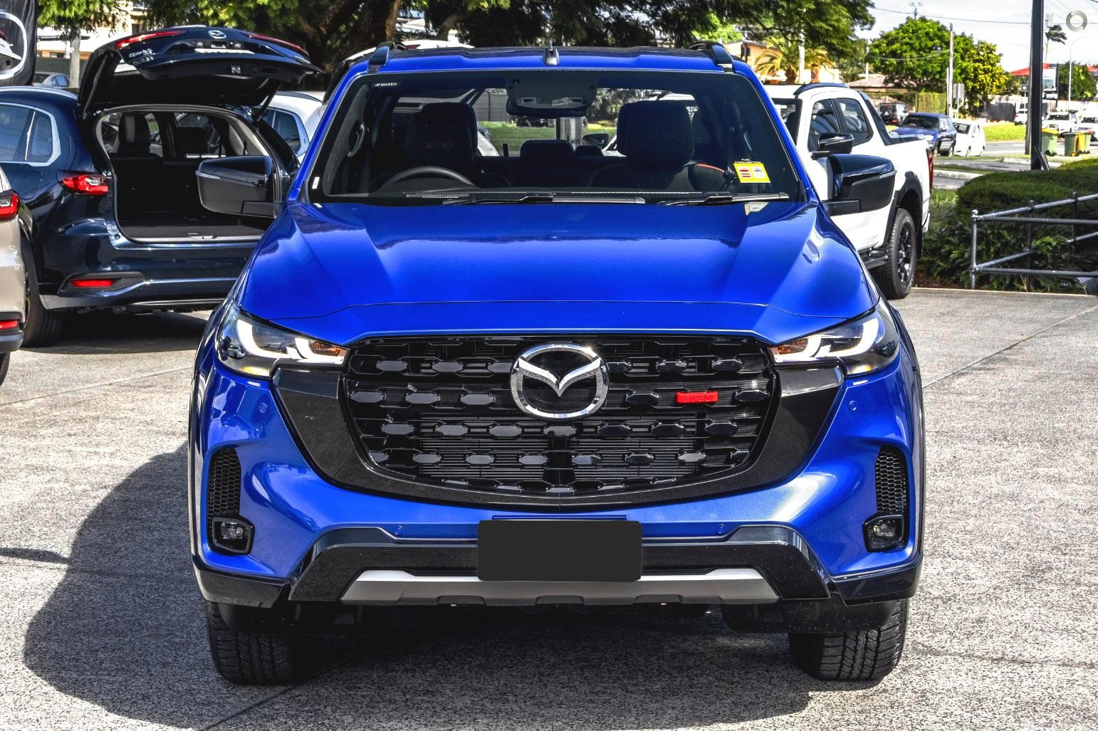 Mazda Bt-50 image 2