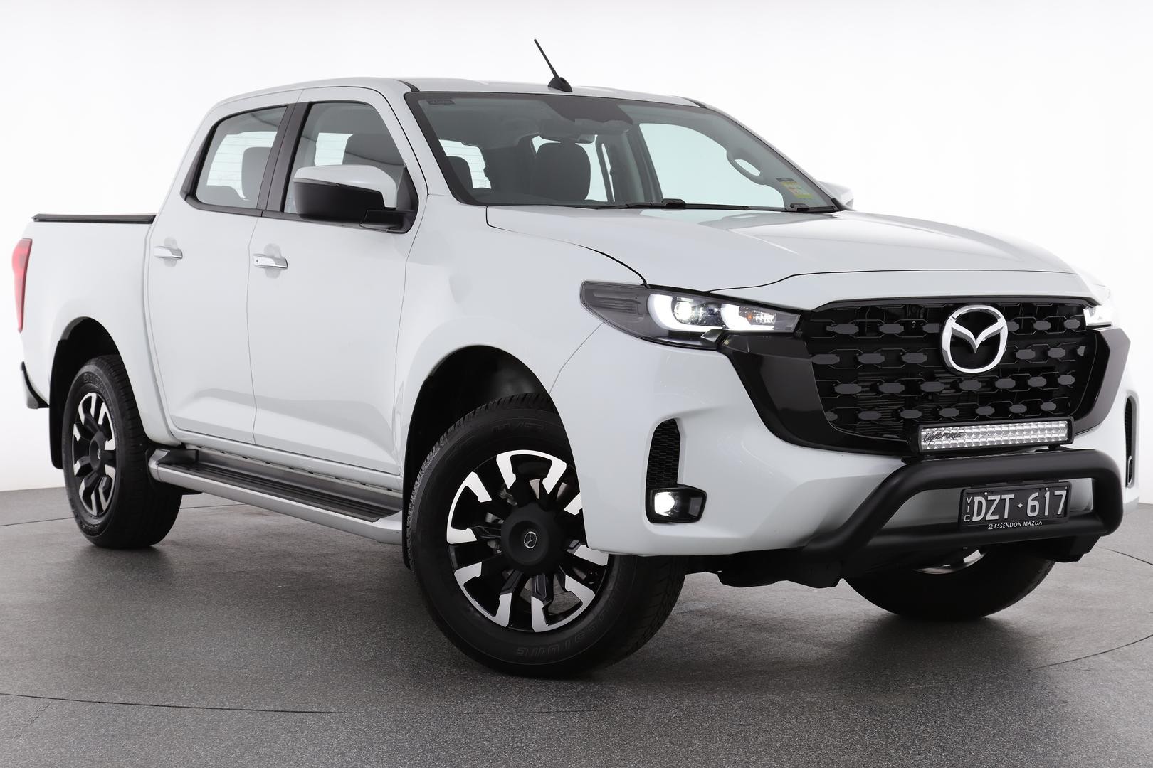 Mazda Bt-50 image 1