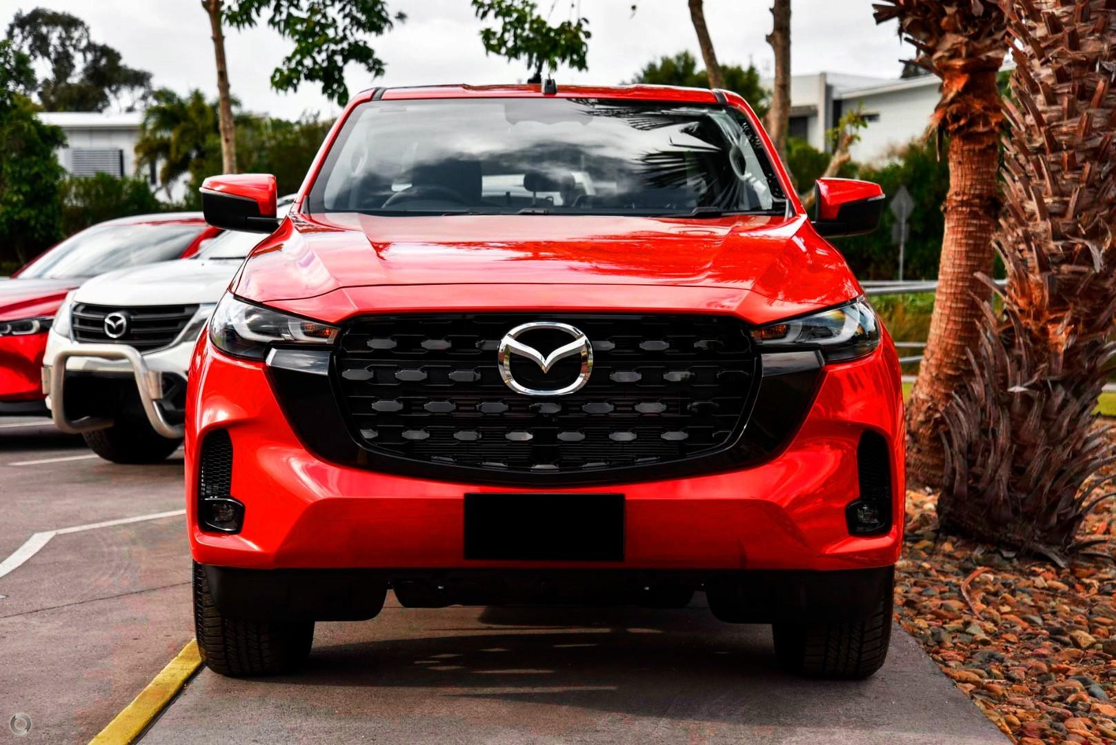 Mazda Bt-50 image 2