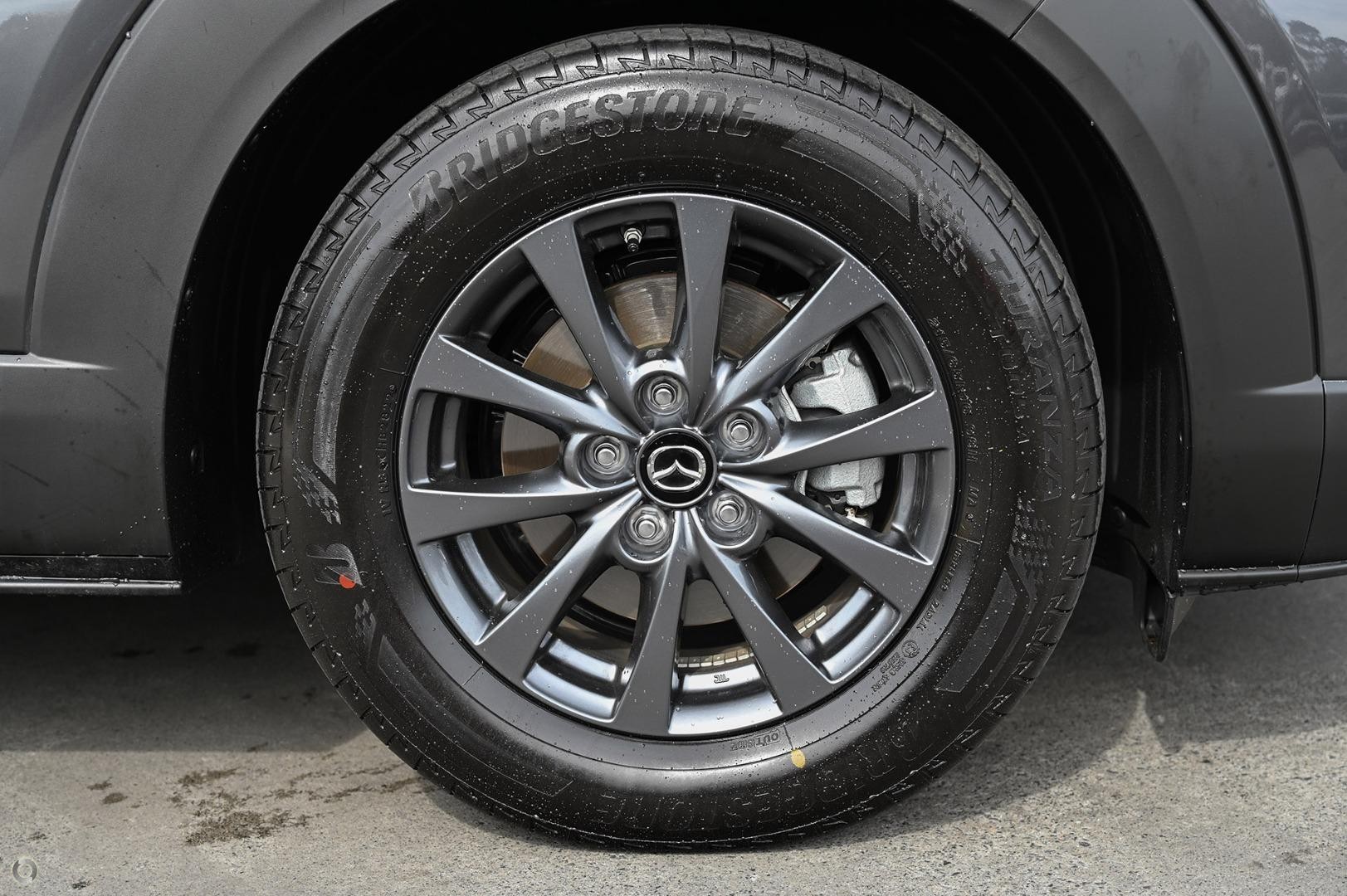 Mazda Cx-30 image 2