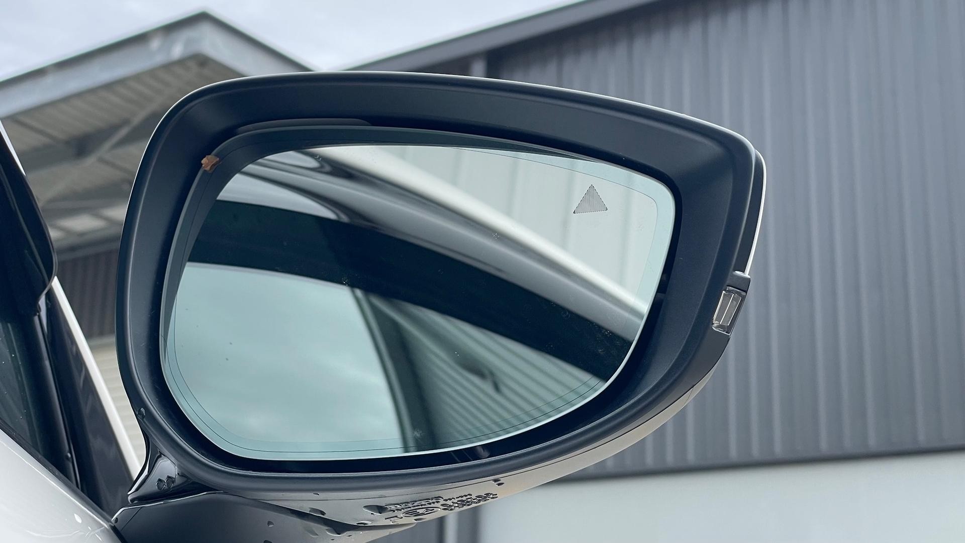 Mazda Cx-30 image 4