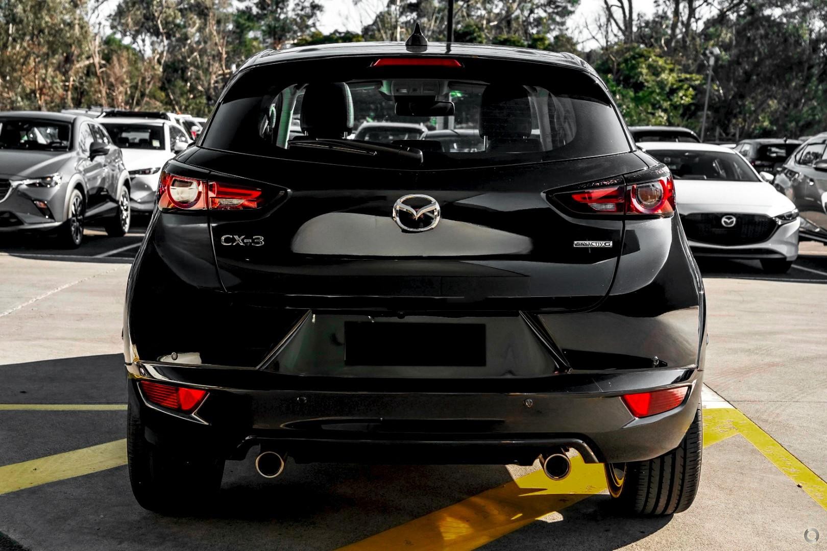 Mazda Cx-3 image 3