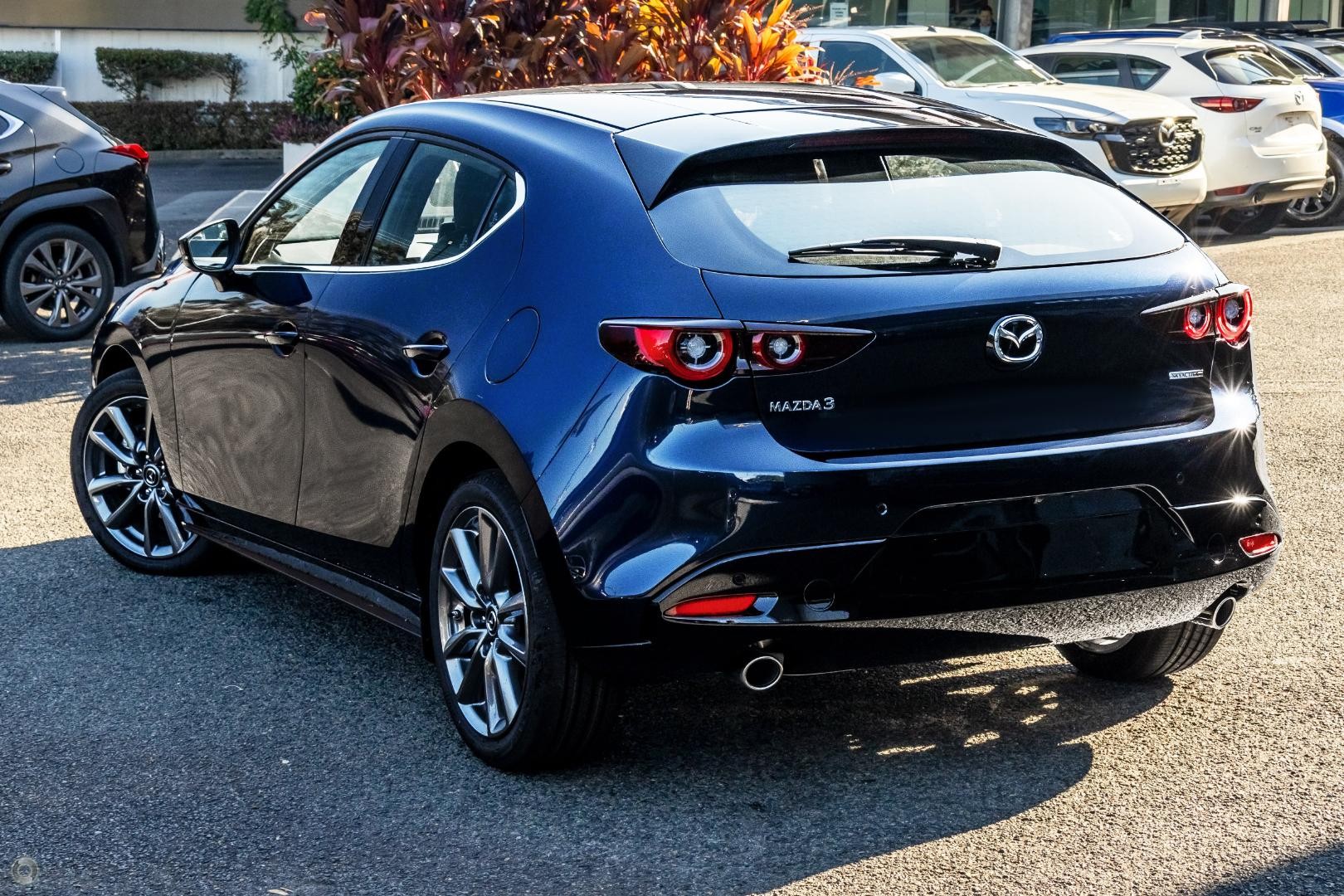 Mazda 3 image 3