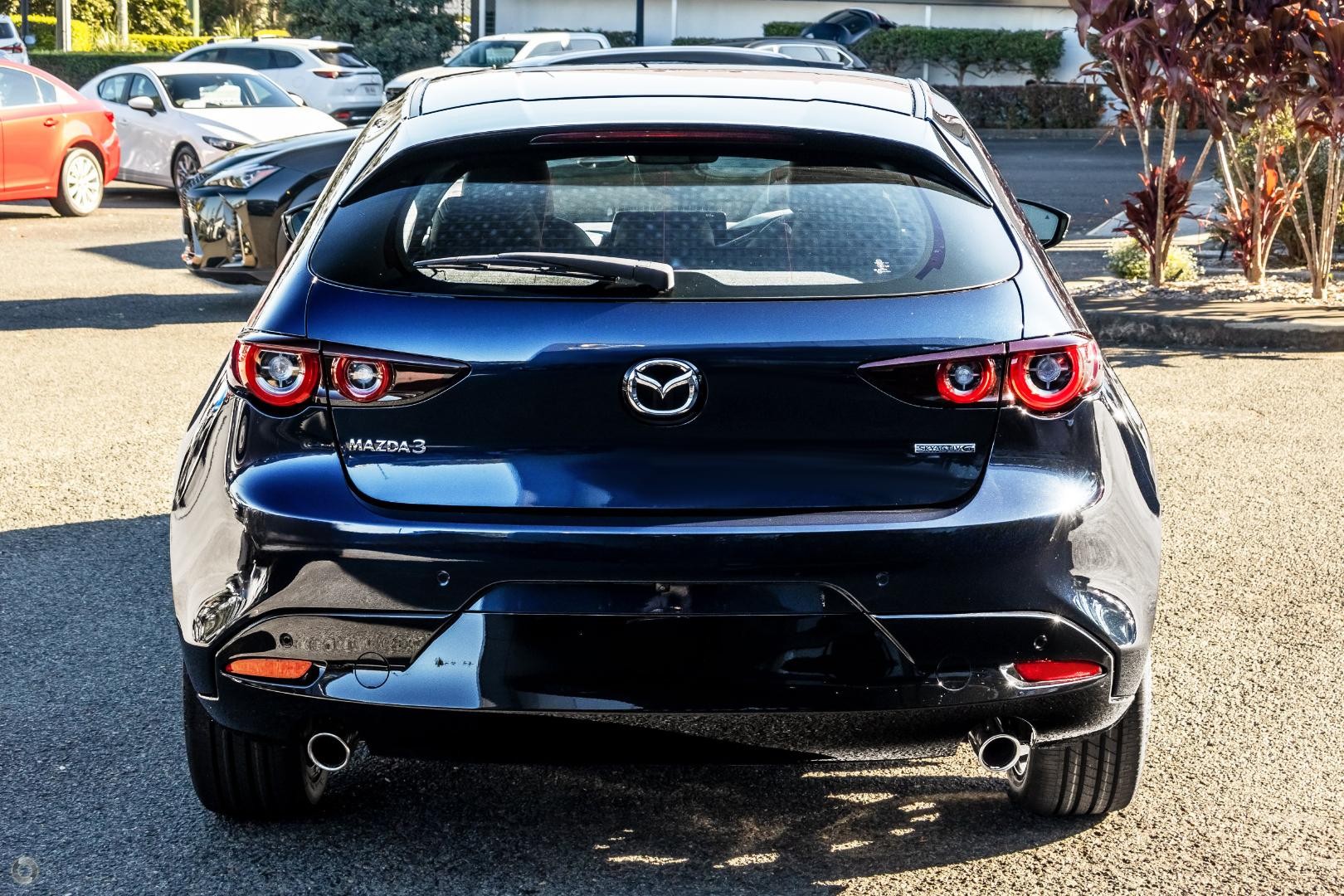 Mazda 3 image 2