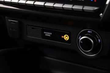https://dvg-vehicle-assets.s3.amazonaws.com/11270496/b64p4ydb76wnb1cgtp5jxqtgh.jpg