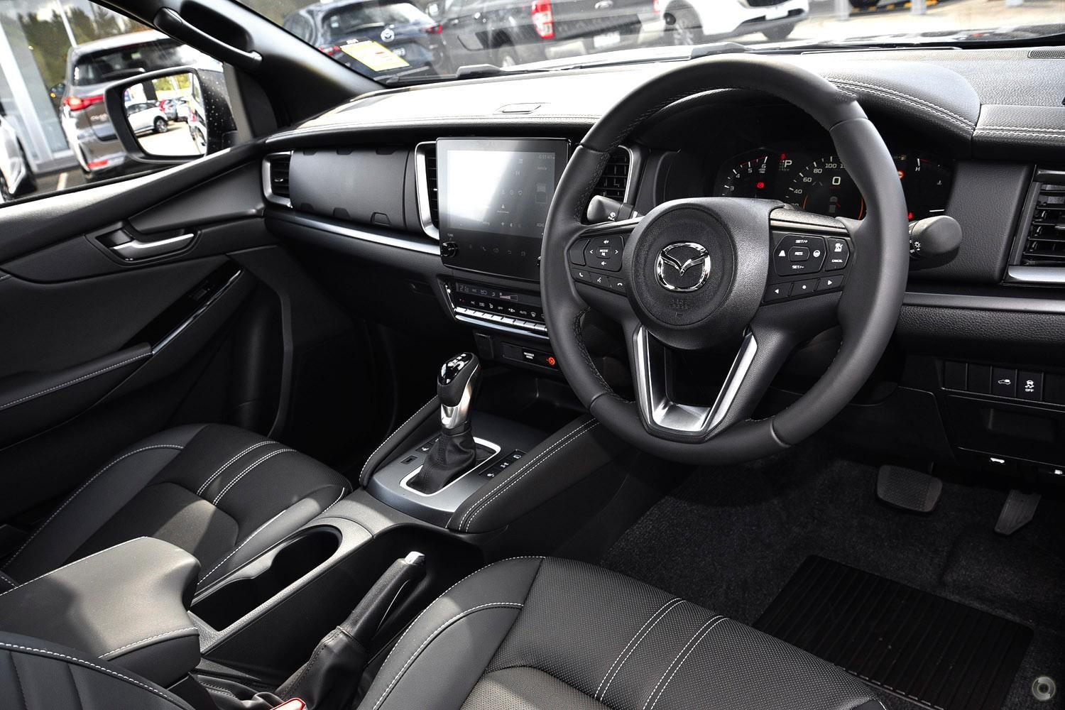 Mazda Bt-50 image 3