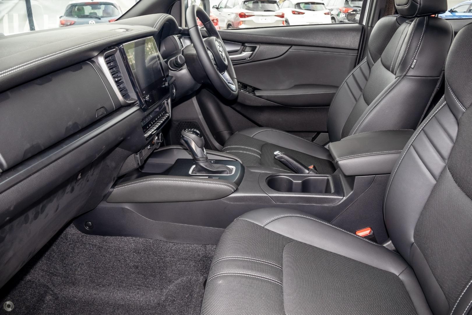Mazda Bt-50 image 4