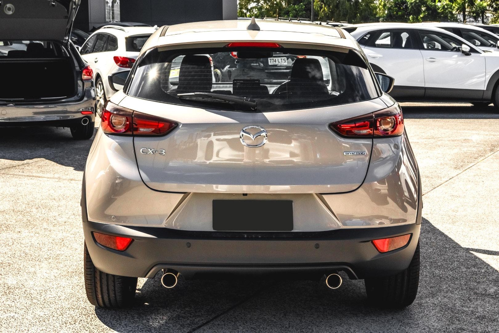 Mazda Cx-3 image 2