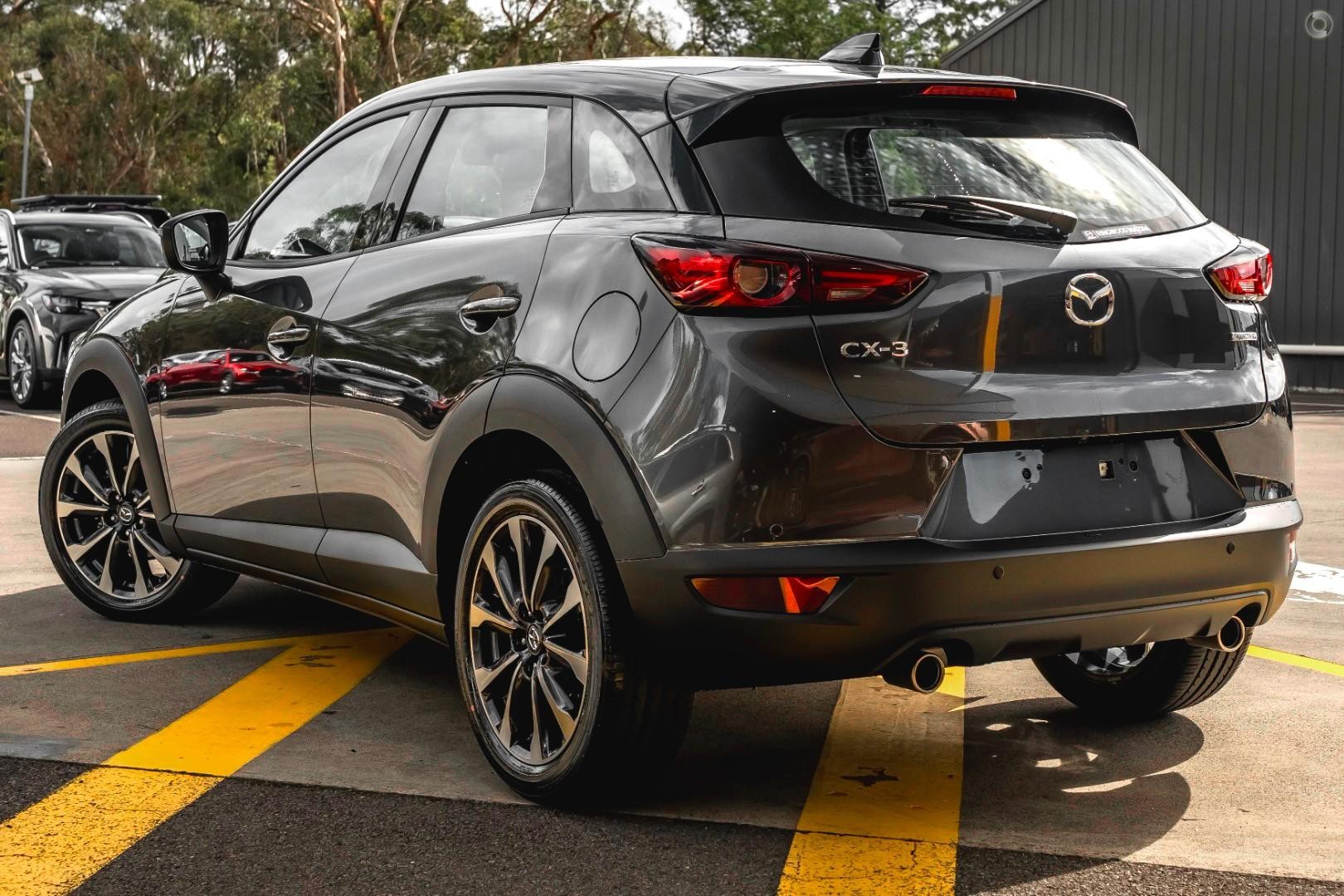 Mazda Cx-3 image 4