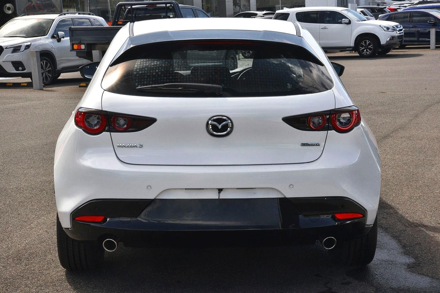 Mazda 3 image 3