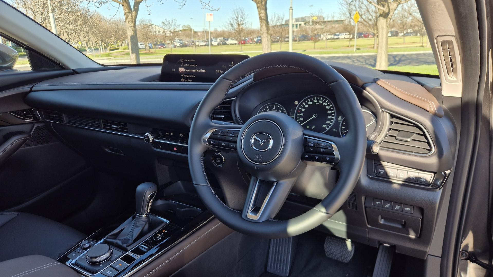 Mazda Cx-30 image 3