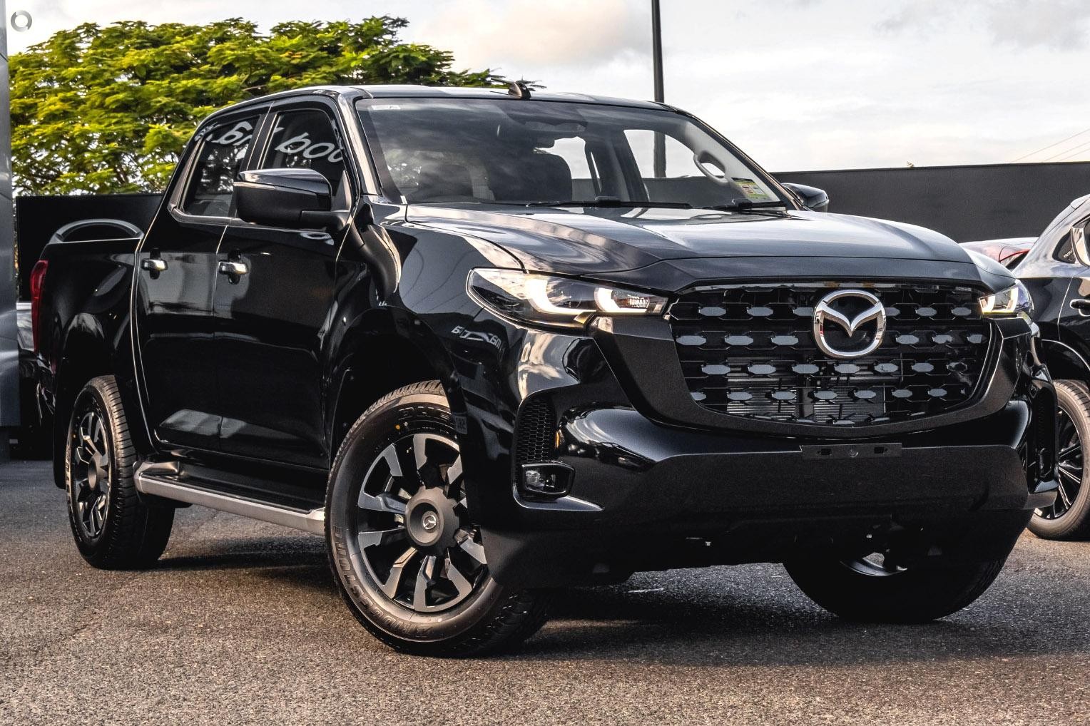 Mazda Bt-50 image 1