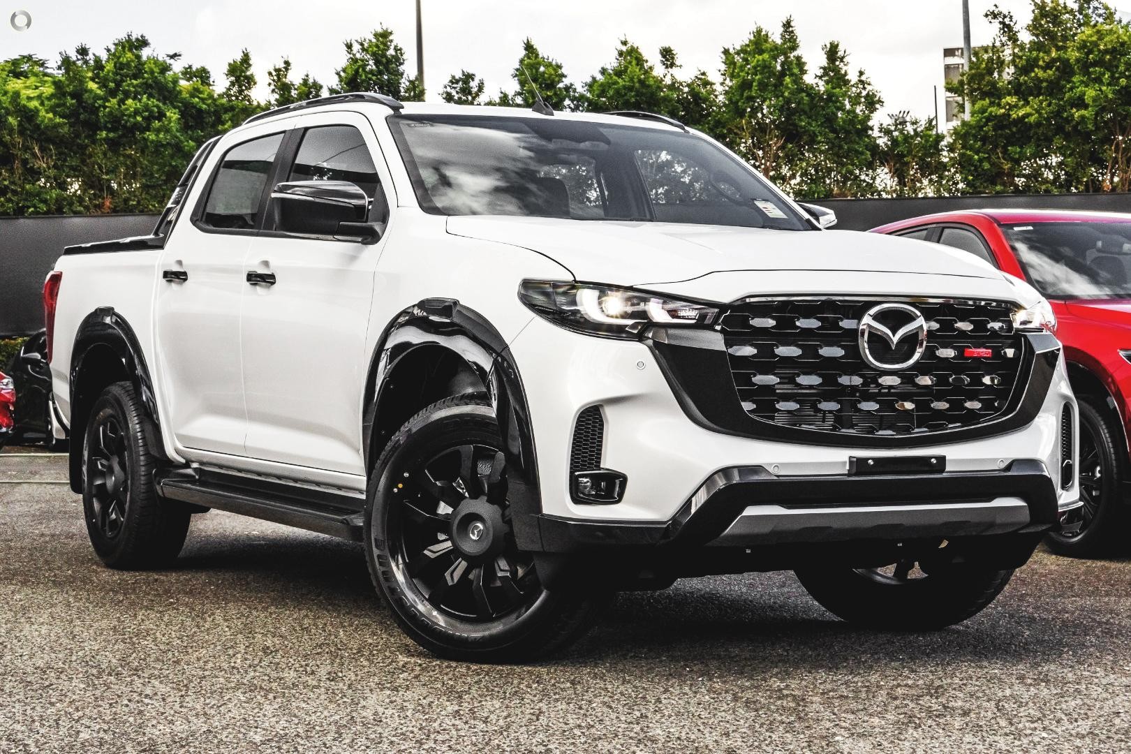 Mazda Bt-50 image 1