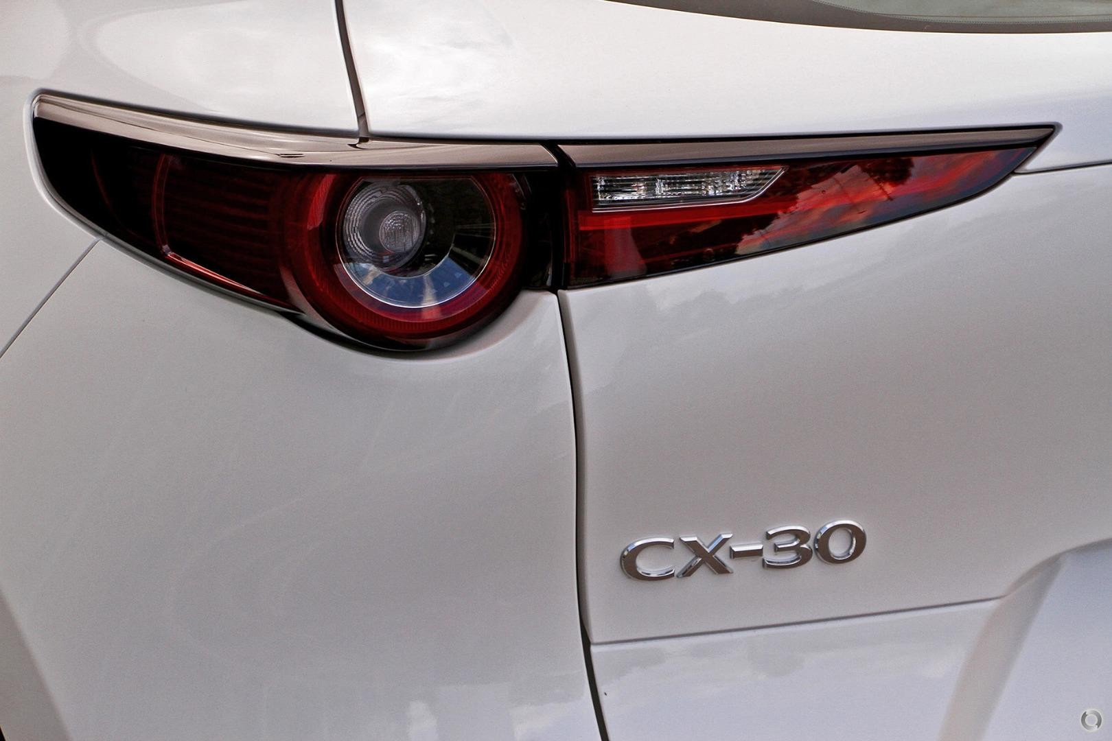 Mazda Cx-30 image 3