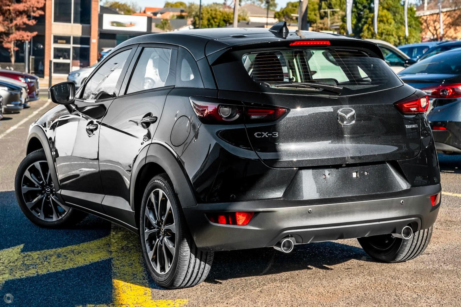 Mazda Cx-3 image 4