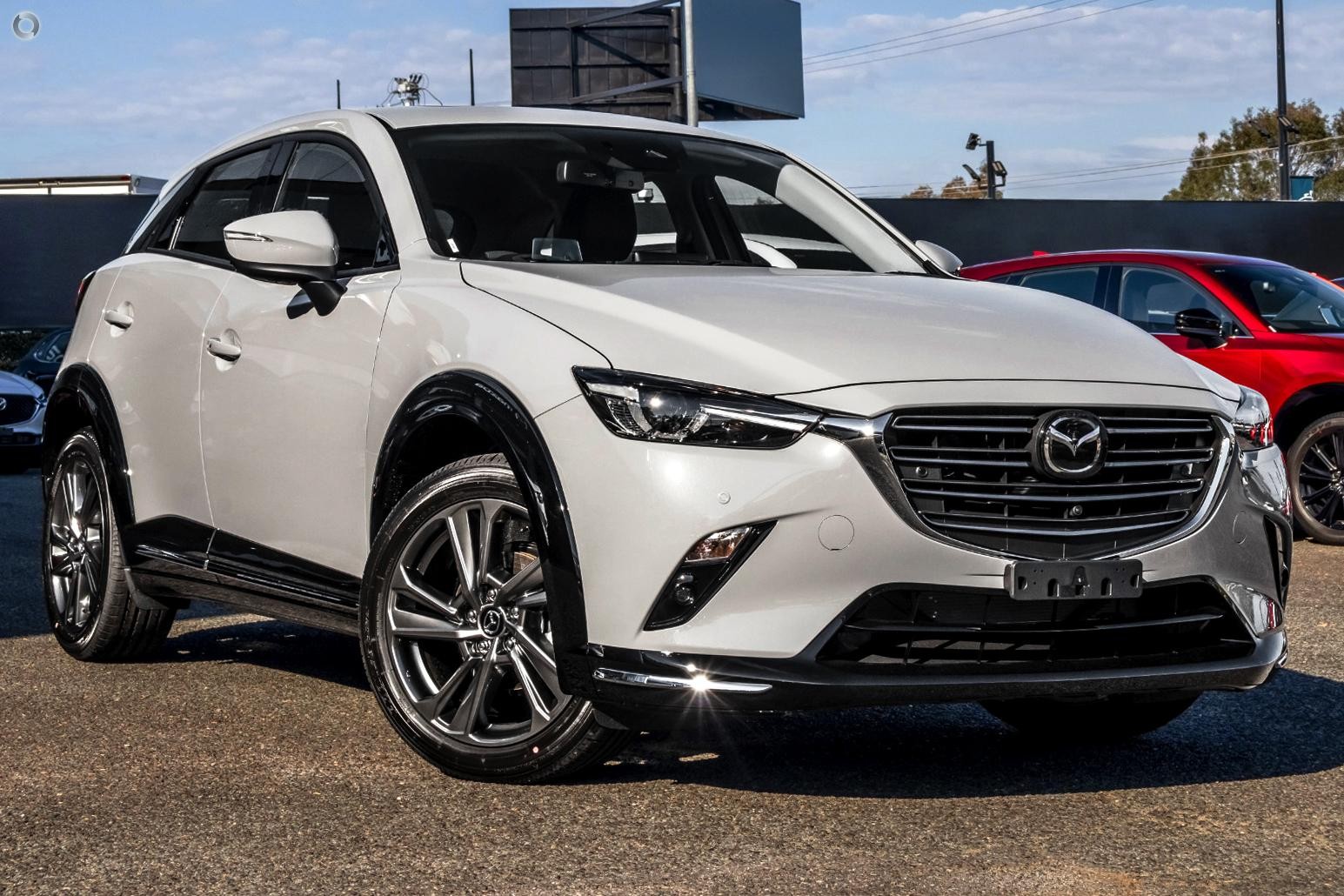 Mazda Cx-3 image 1