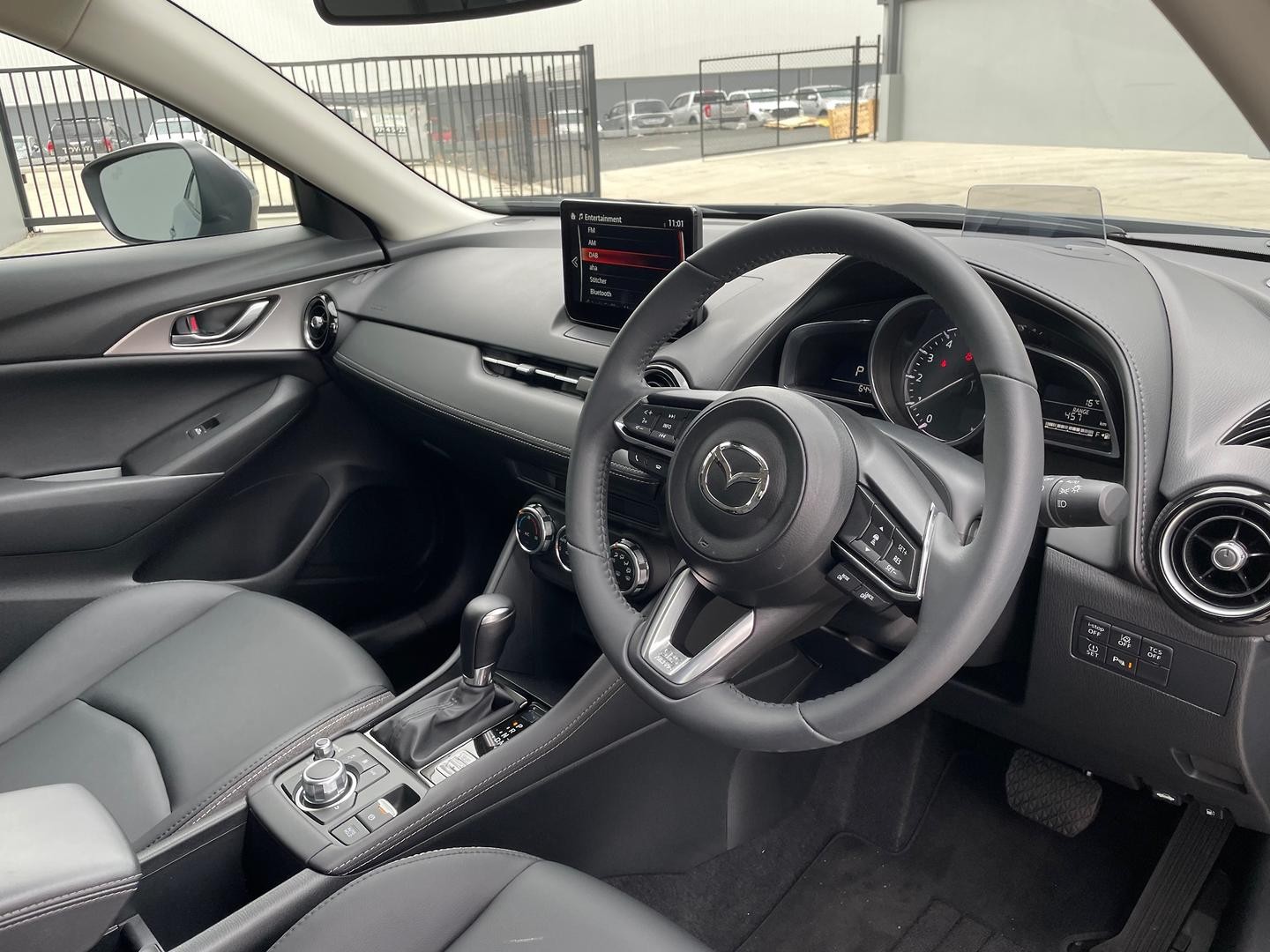Mazda Cx-3 image 3