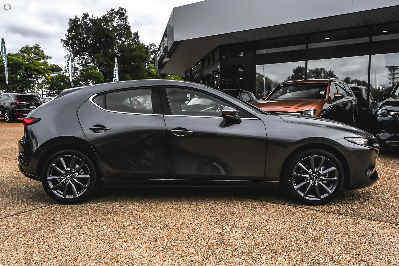 Mazda 3 image 4