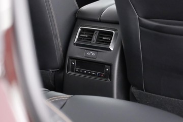 https://dvg-vehicle-assets.s3.amazonaws.com/11285496/4jcamjxogveo2p92cfj22jf9a.jpg