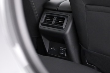 https://dvg-vehicle-assets.s3.amazonaws.com/11288165/imdsxbb8gsqa3ju5yxiuk6um.jpg