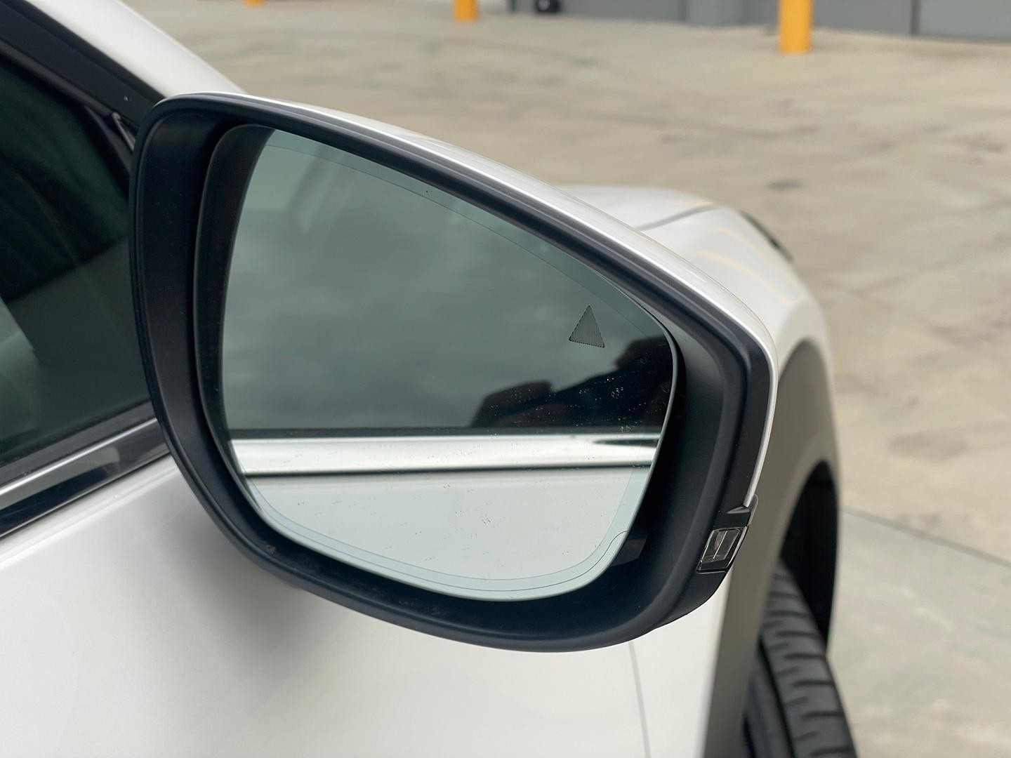 Mazda Cx-30 image 4
