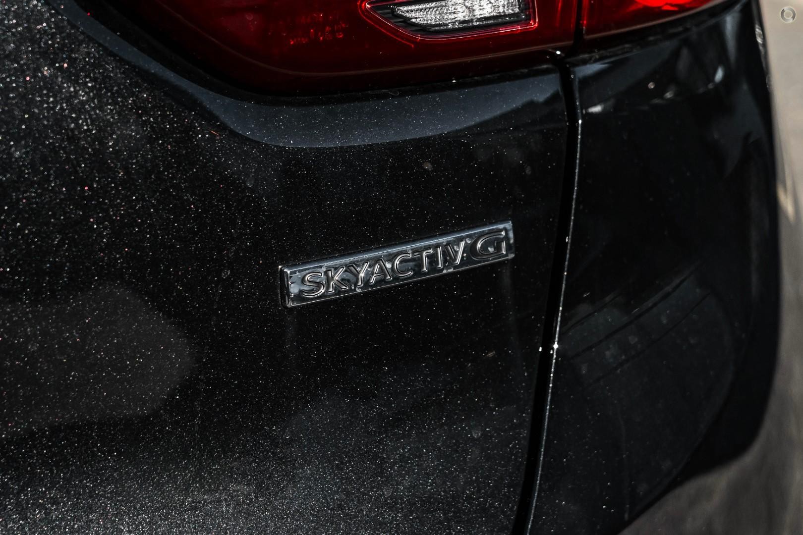 Mazda Cx-3 image 2