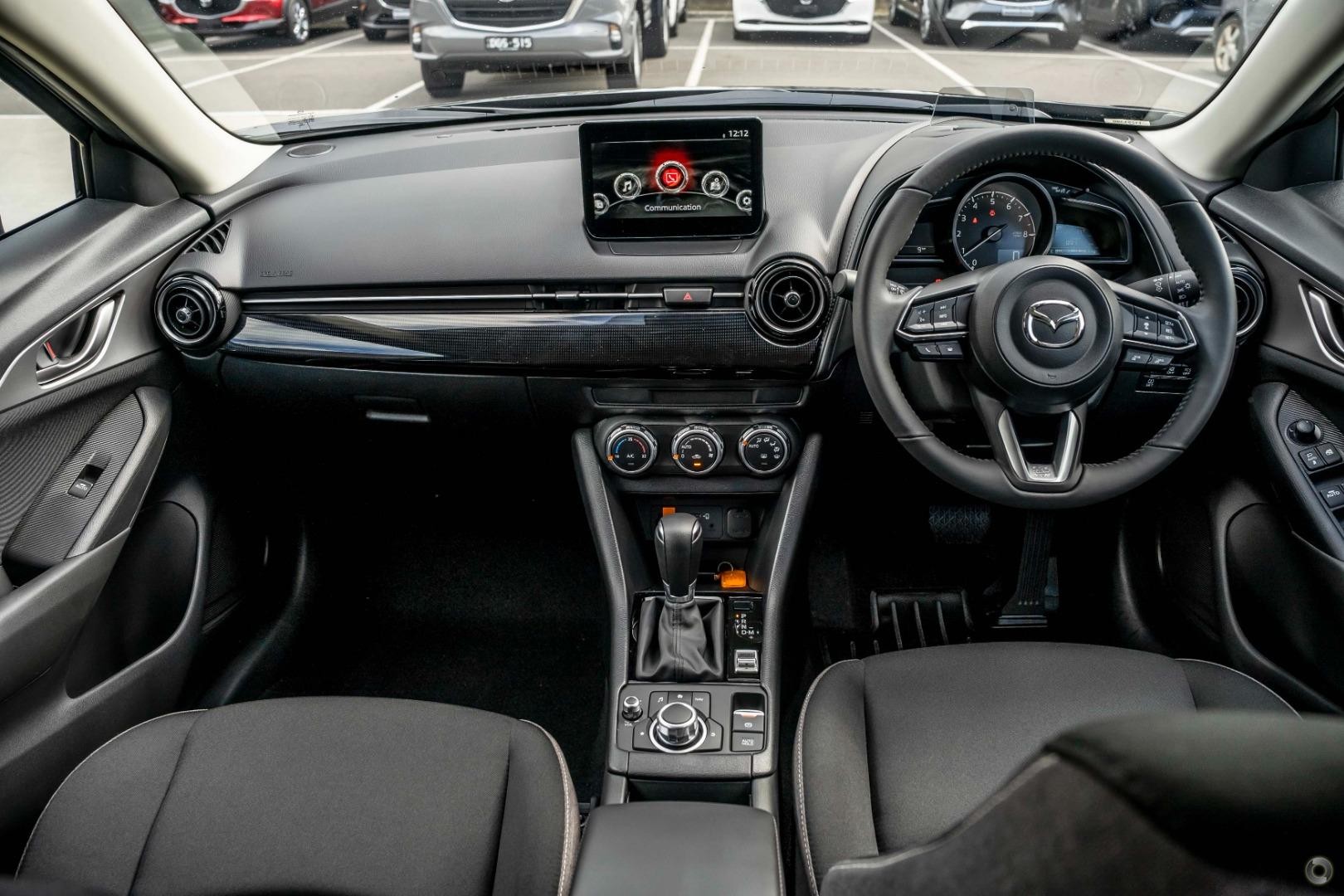 Mazda Cx-3 image 3