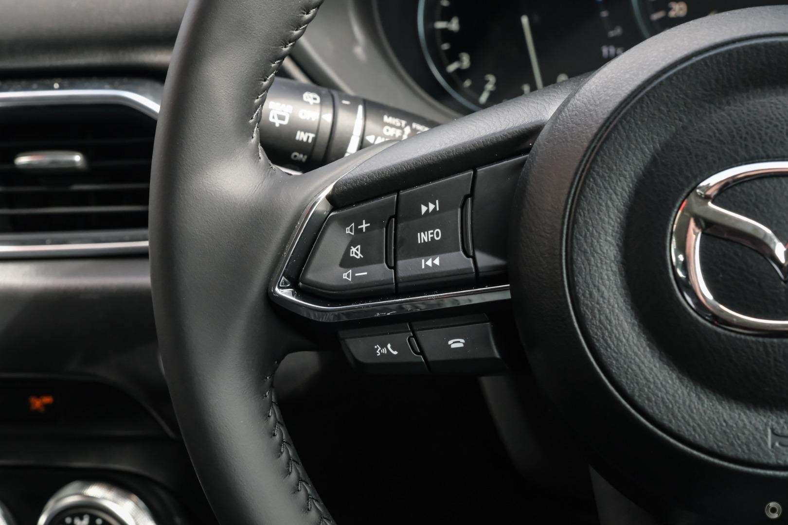 Mazda Cx-5 image 4