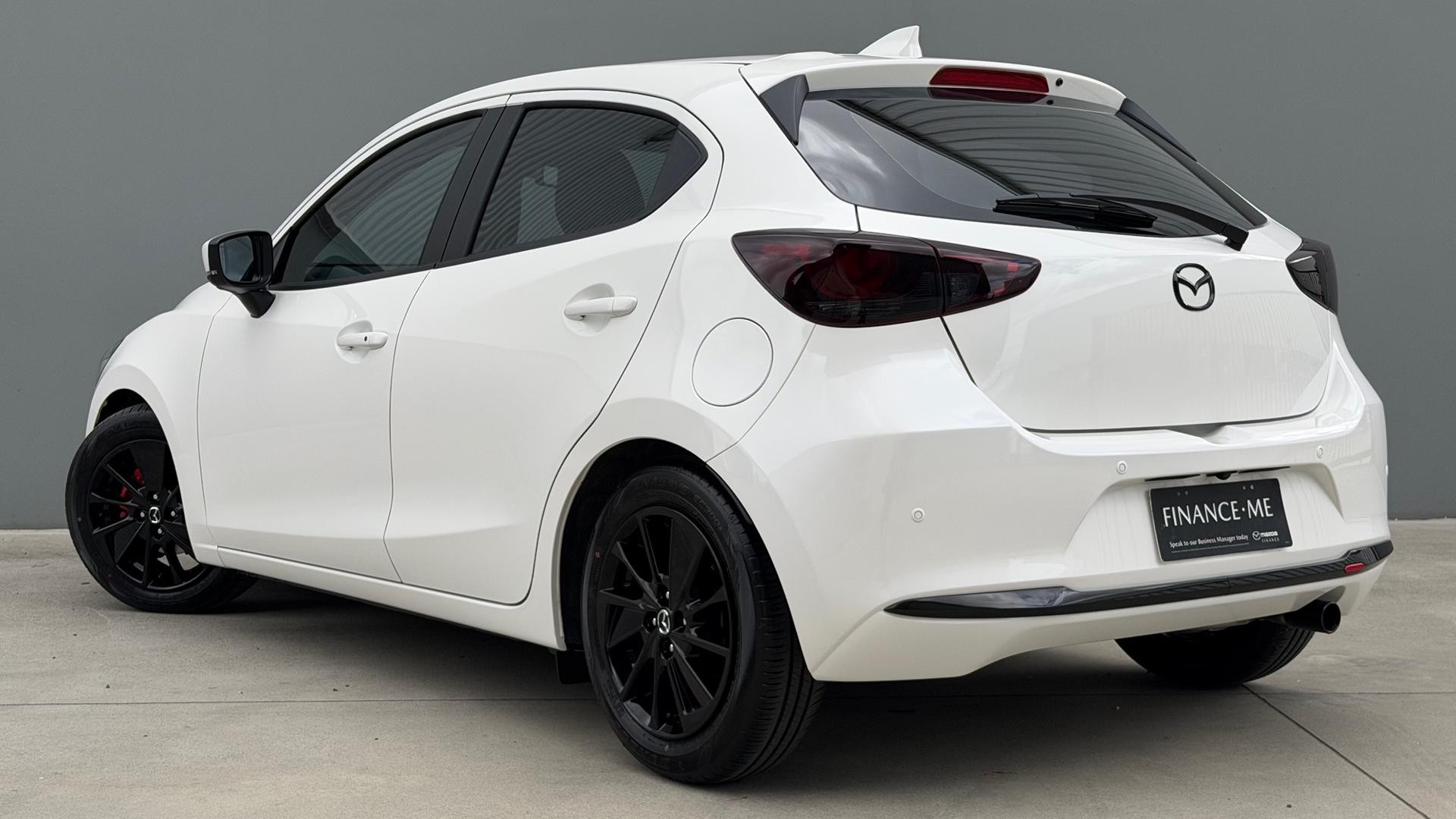 Mazda 2 image 3