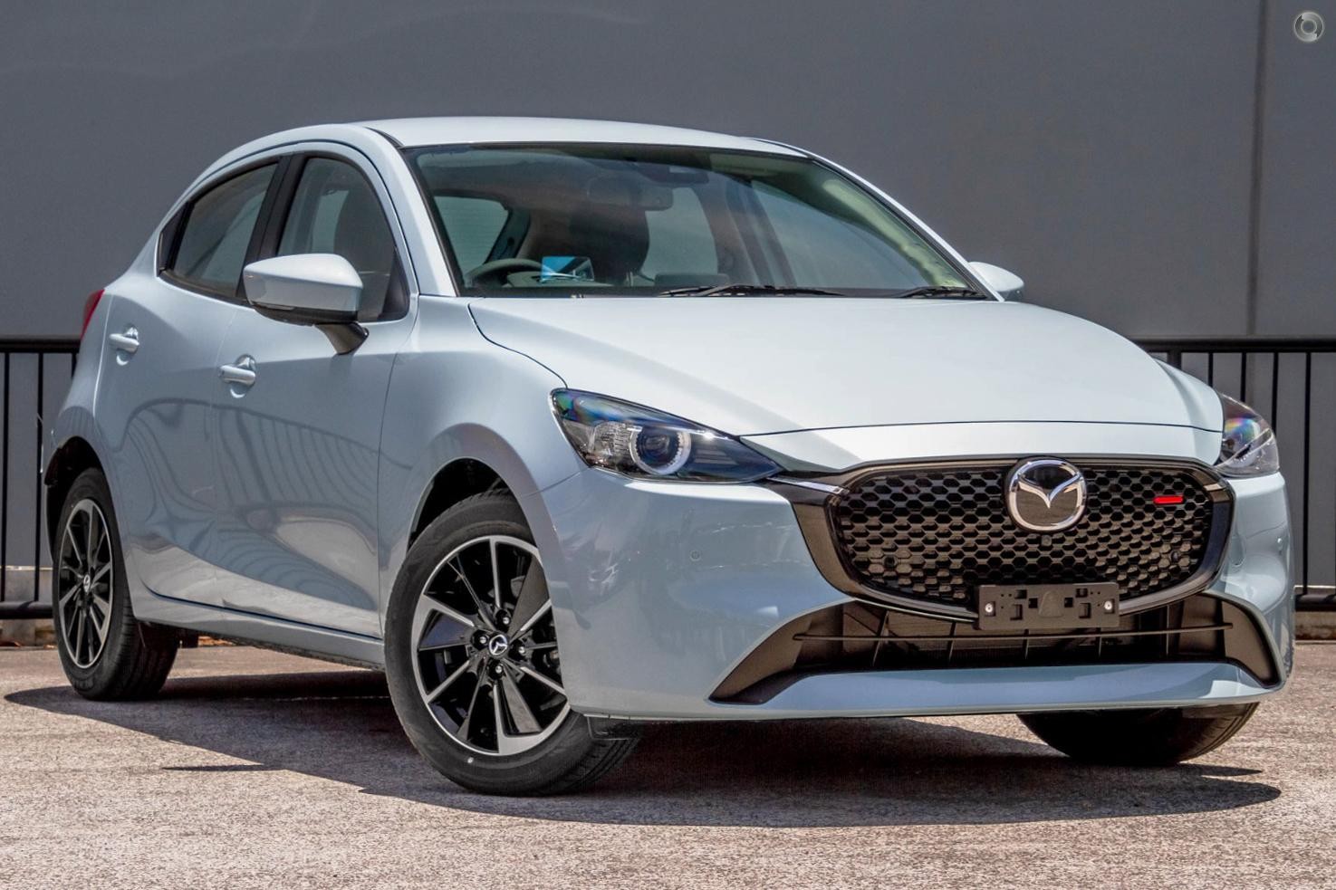 Mazda 2 image 1