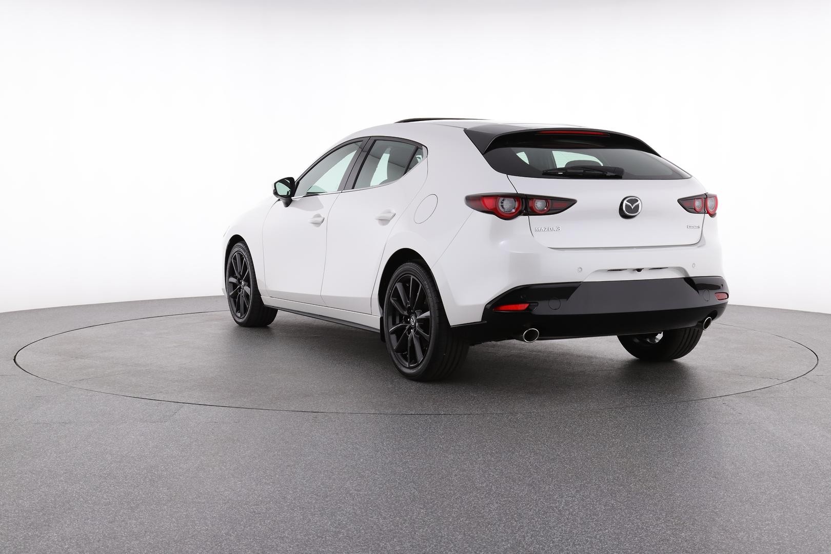 Mazda 3 image 3