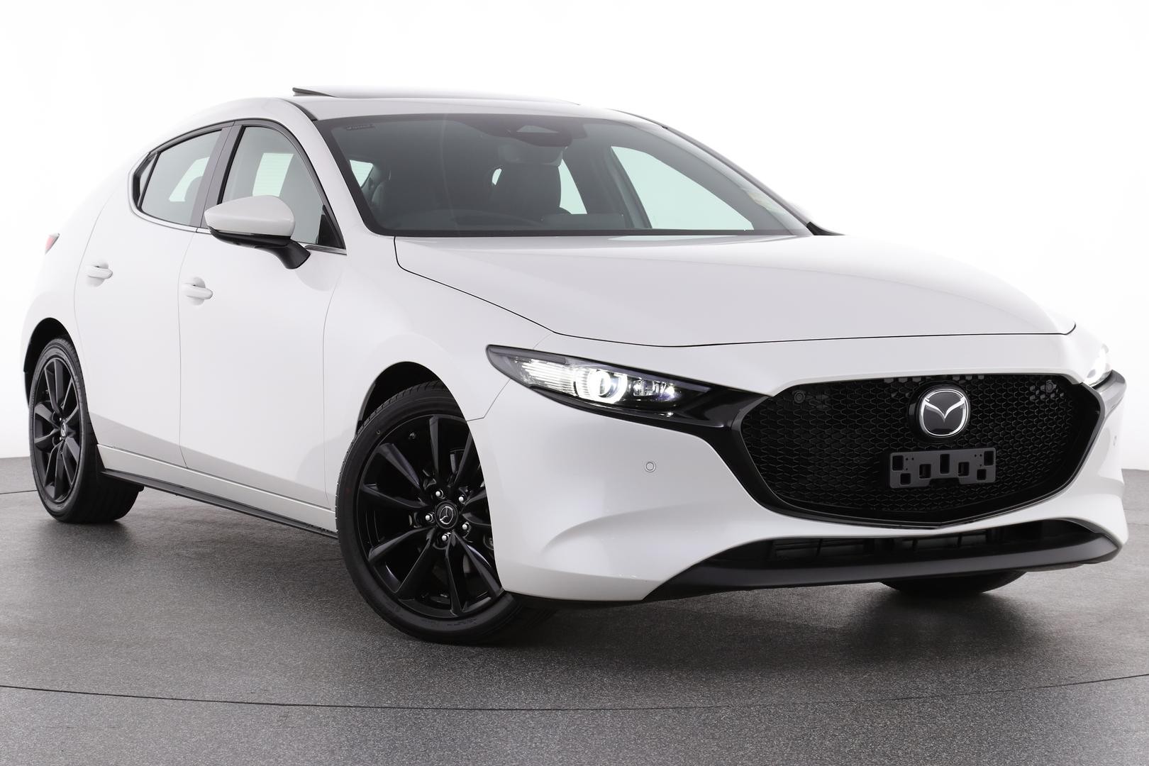 Mazda 3 image 1