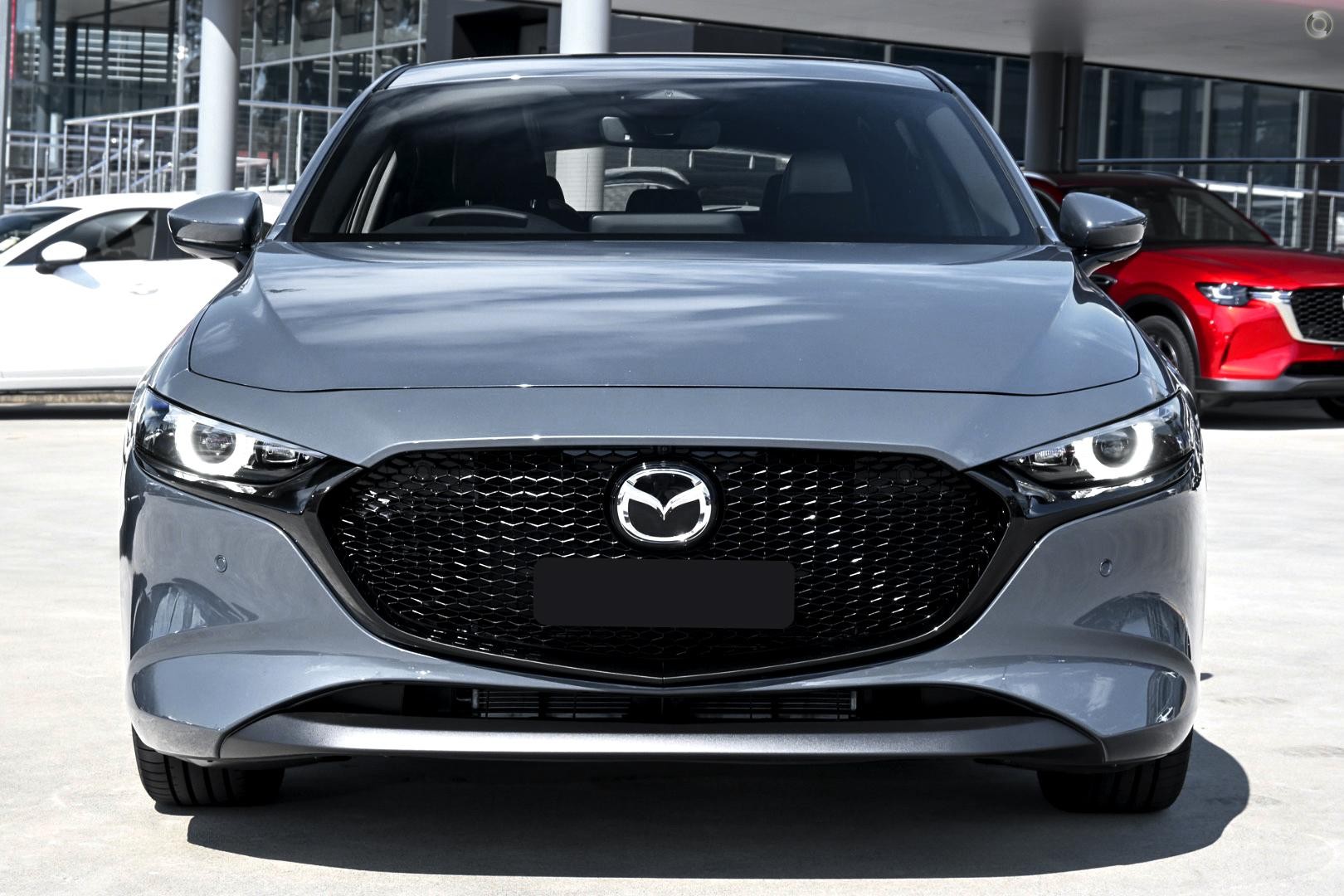 Mazda 3 image 2