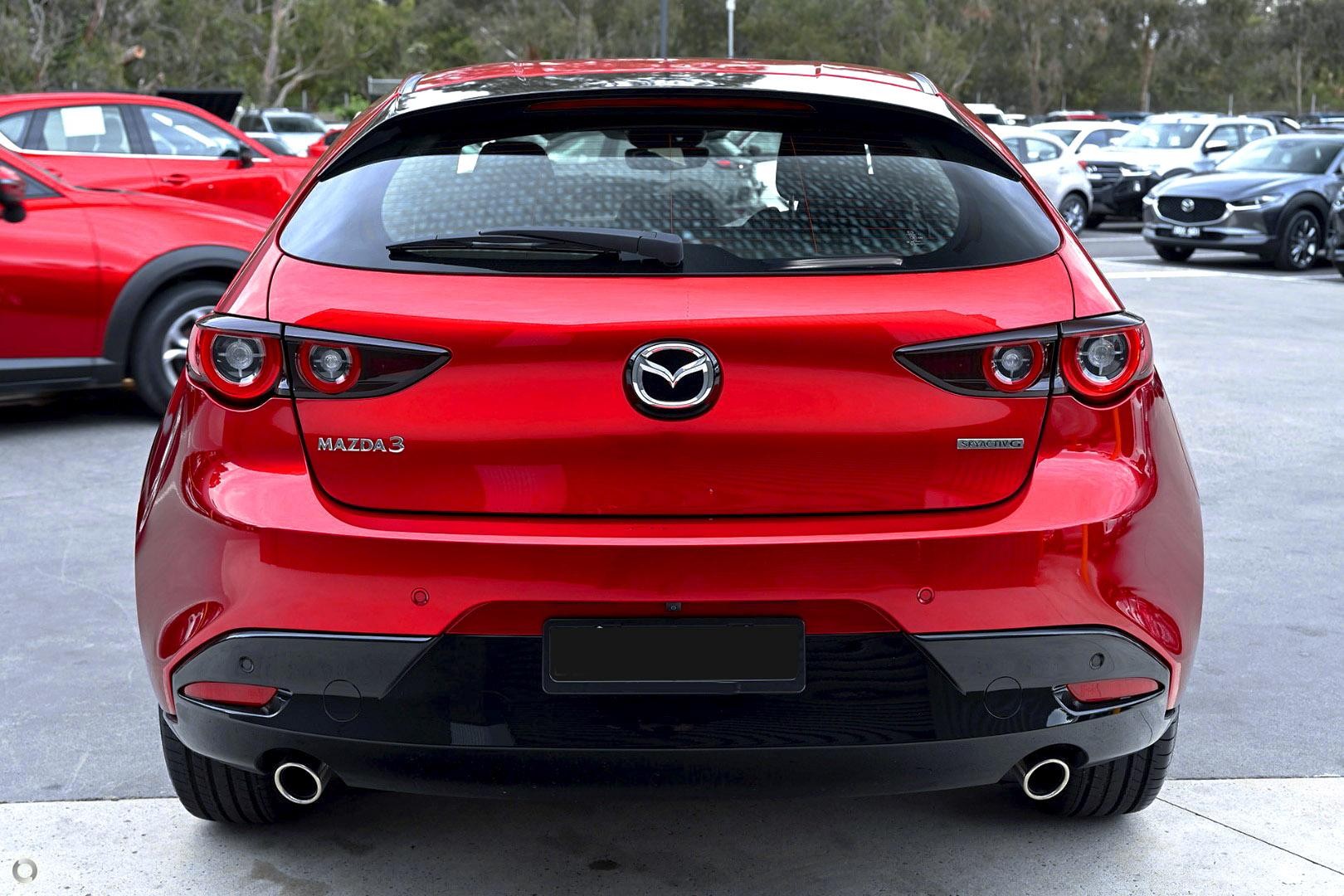 Mazda 3 image 3